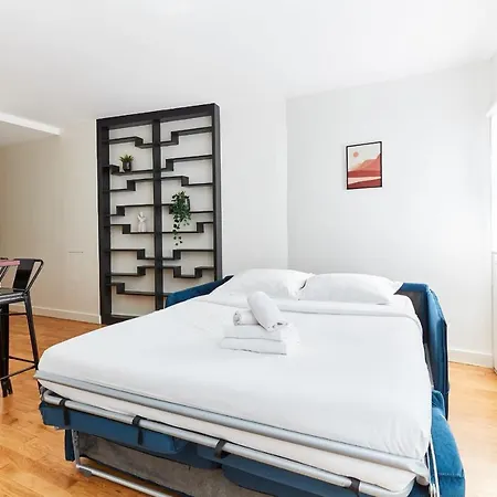 Latin Quarter - St Germain With Balcony Appartamento *